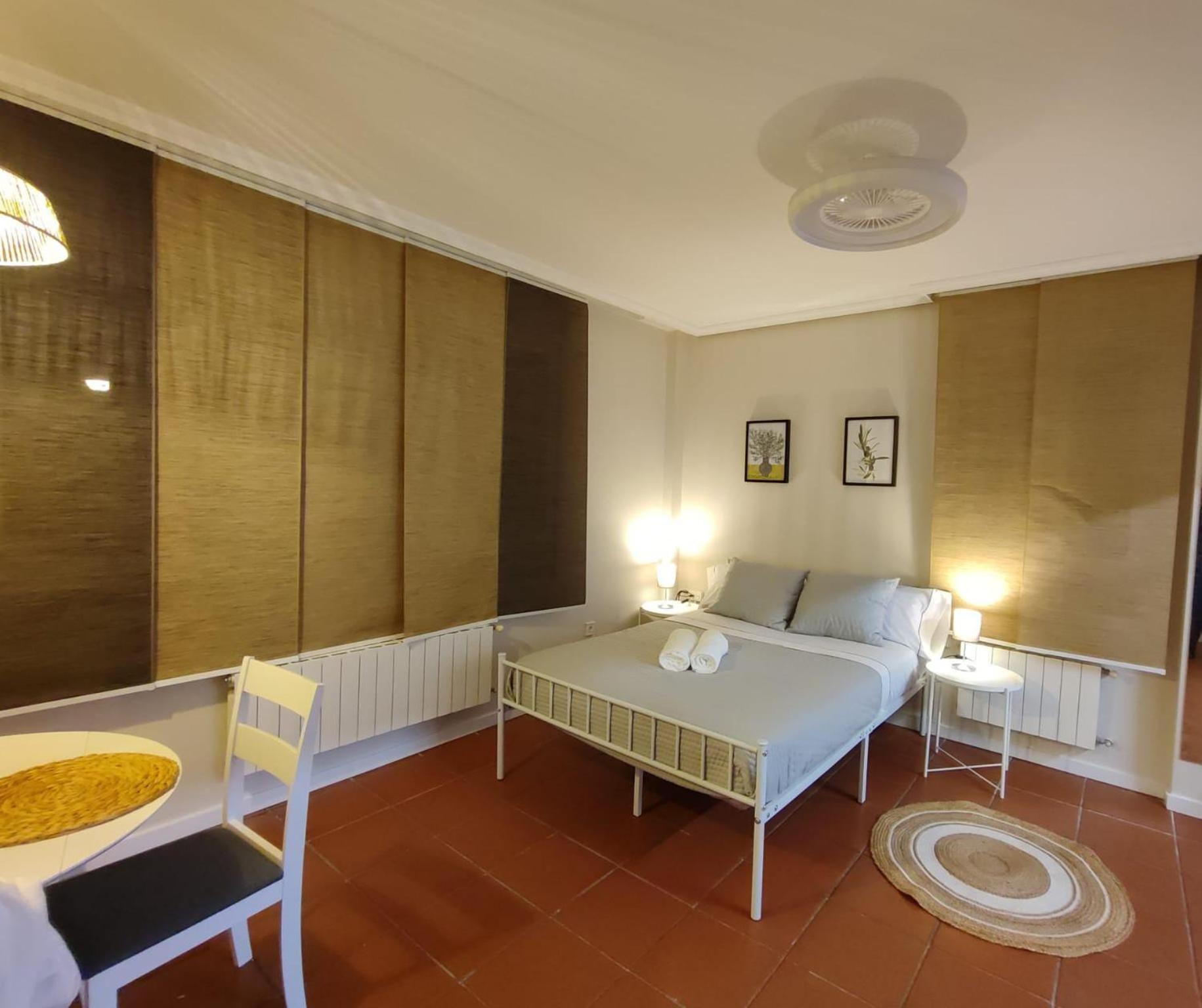 Apartamento Pequeno En Ориньон Екстериор снимка