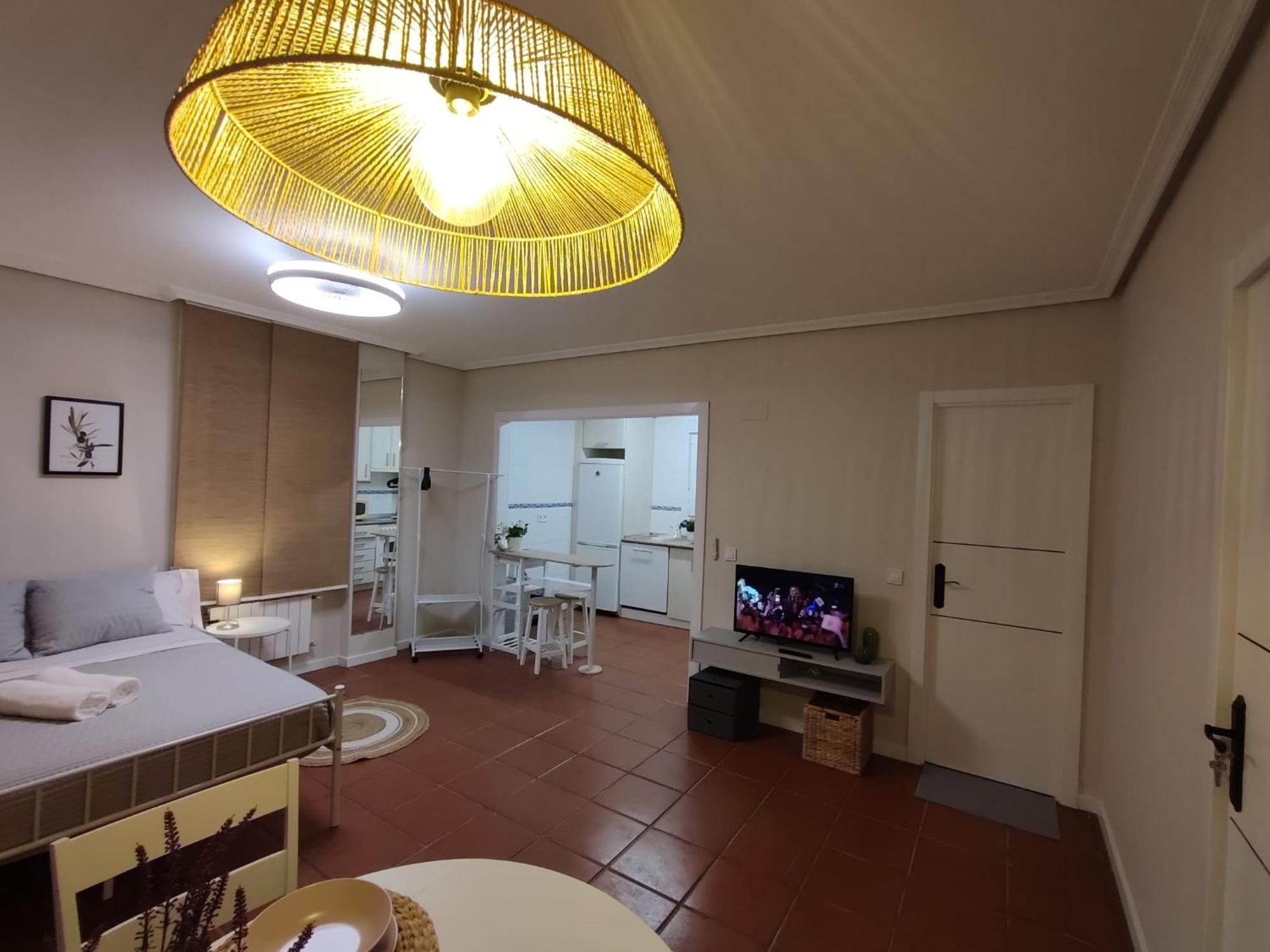 Apartamento Pequeno En Ориньон Екстериор снимка